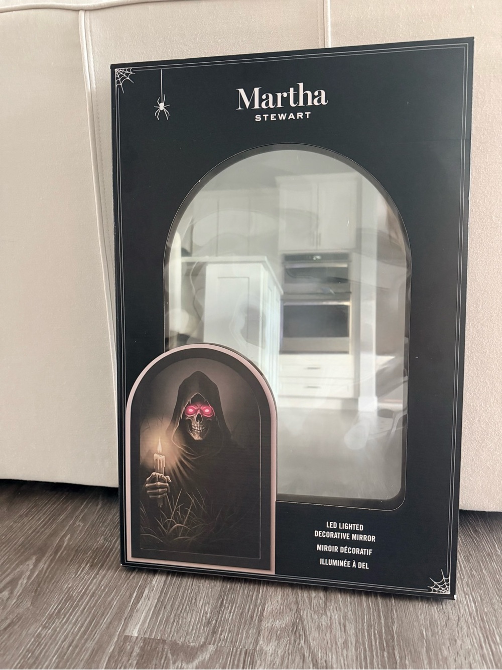 VIRAL Martha Stewart LED Lighted Decorative Mirror - Reaper